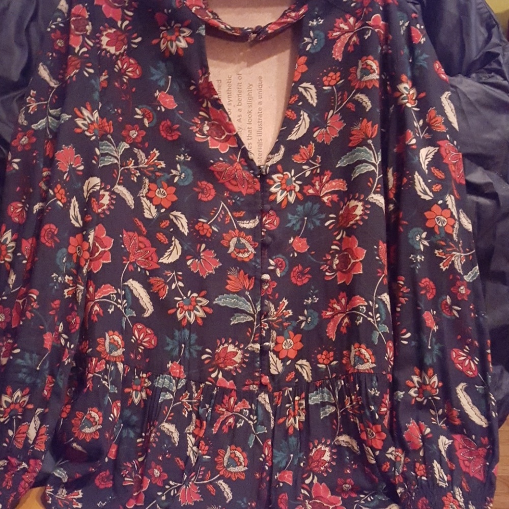 WILLIAM RAST Blouse Med. - Picture 4 of 4